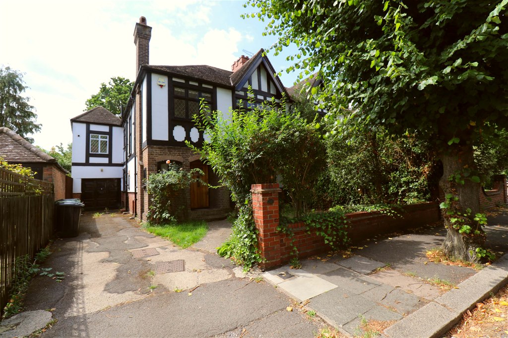 Carbery Avenue, Ealing, Ealing